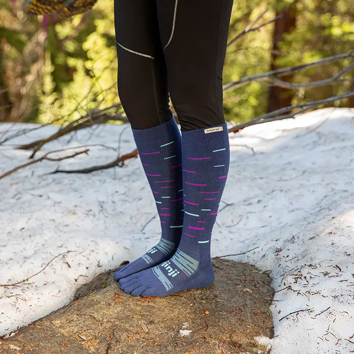 Lumi pohkeen yli - Varvassukat talviurheiluun - Injinji