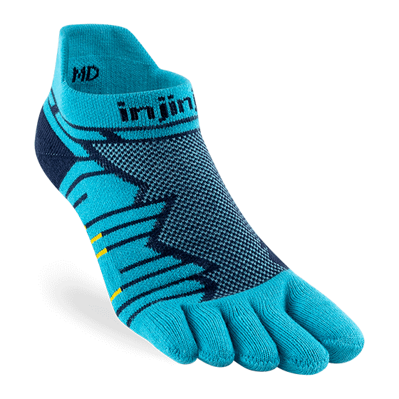 Injinji tåstrumpa i blå och turkosa nyanser med grafiskt mönster och individuell passform för varje tå. Designade för löpning och aktivitet med god ventilation och stöd.